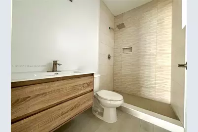 6820 NW 6th Ct, Miami, FL 33150 - Photo 11