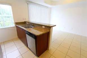 1079 SW 143rd Ave, Pembroke Pines, FL 33027 - Photo 9