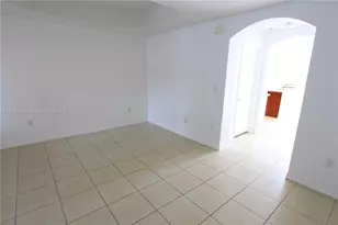 1079 SW 143rd Ave, Pembroke Pines, FL 33027 - Photo 5