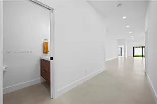 1041 W Lakewood Rd, West Palm Beach, FL 33405 - Photo 13