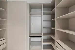 700 NE 24th St, Miami, FL 33137 - Photo 17