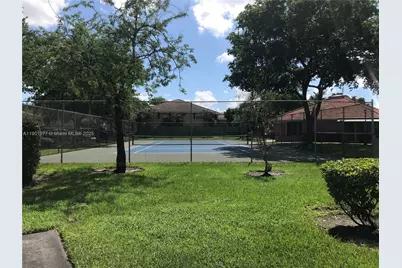 10425 NW 7th St #204, Pembroke Pines, FL 33026 - Photo 13