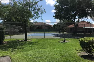 10425 NW 7th St, Pembroke Pines, FL 33026 - Photo 13