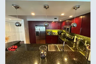 5600 Collins Ave #9E, Miami Beach, FL 33140 - Photo 9