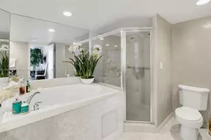 5600 Collins Ave, Miami Beach, FL 33140 - Photo 23