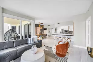 19900 E Country Club Dr, Aventura, FL 33180 - Photo 5
