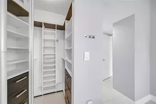 19900 E Country Club Dr, Aventura, FL 33180 - Photo 31