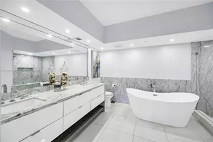 19900 E Country Club Dr, Aventura, FL 33180 - Photo 23