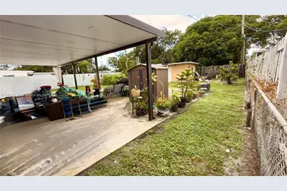 1041 E 19th St, Hialeah, FL 33013 - Photo 17