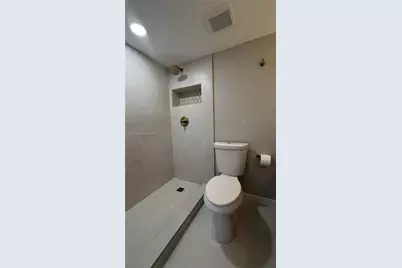 9440 W Flagler St #306, Miami, FL 33174 - Photo 31
