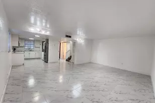 5100 W 12th Ln, Hialeah, FL 33012 - Photo 17