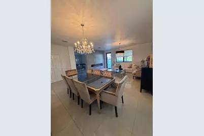 8850 NW 98th Ct, Doral, FL 33178 - Photo 21