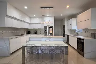 8850 NW 98th Ct, Doral, FL 33178 - Photo 3