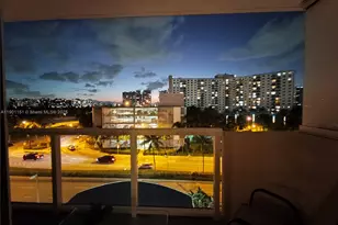 19201 Collins Ave, Sunny Isles Beach, FL 33160 - Photo 3