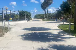 7720 Harding Ave, Miami Beach, FL 33141 - Photo 13