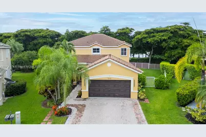 1012 Tupelo Way, Weston, FL 33327 - Photo 1