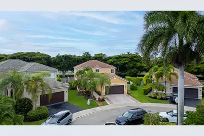 1012 Tupelo Way, Weston, FL 33327 - Photo 3