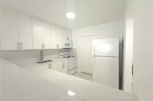 15221 NE 6th Ave, Miami, FL 33162 - Photo 3