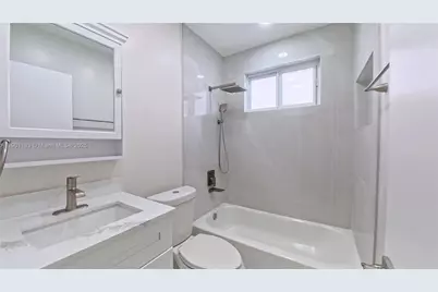 1575 W 6th Ave, Hialeah, FL 33010 - Photo 13