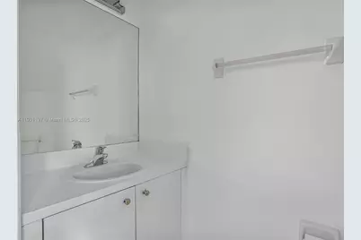 1490 NE 33rd Ave #107-13, Homestead, FL 33033 - Photo 13