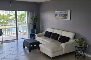 500 Bayview Dr, Sunny Isles Beach, FL 33160 - Photo 15