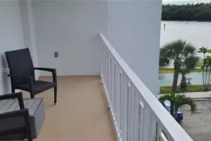 500 Bayview Dr, Sunny Isles Beach, FL 33160 - Photo 43