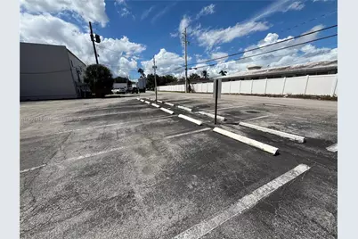 2727 E Oakland Park Blvd #304, Fort Lauderdale, FL 33306 - Photo 35