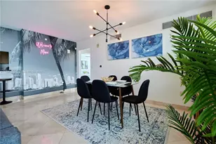 31 SE 5th St, Miami, FL 33131 - Photo 3