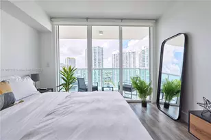 31 SE 5th St, Miami, FL 33131 - Photo 7