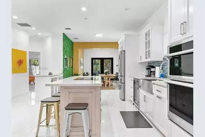 11843 W Biscayne Canal Rd, Miami, FL 33161 - Photo 35