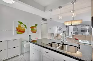 4705 NW 35th St, Lauderdale Lakes, FL 33319 - Photo 3