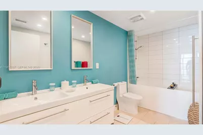 100 Bayview Dr #1807, Sunny Isles Beach, FL 33160 - Photo 13