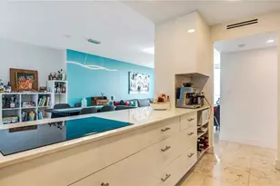 100 Bayview Dr, Sunny Isles Beach, FL 33160 - Photo 7