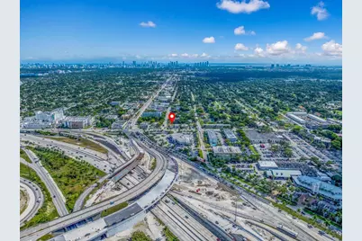 137 NW 165th St, Miami, FL 33169 - Photo 13