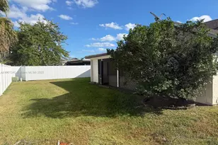 11701 NW 37th Pl, Sunrise, FL 33323 - Photo 19