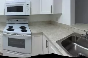 18101 NW 68th Ave, Hialeah, FL 33015 - Photo 5