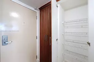 19201 Collins Ave, Sunny Isles Beach, FL 33160 - Photo 17