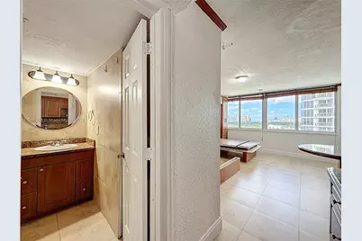 19201 Collins Ave #729, Sunny Isles Beach, FL 33160 - Photo 15