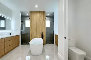 322 NW 9th St, Cape Coral, FL 33993 - Photo 11