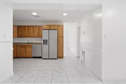 2280 SW 43rd Ave #1, Fort Lauderdale, FL 33317 - Photo 11