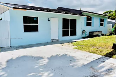 2280 SW 43rd Ave #1, Fort Lauderdale, FL 33317 - Photo 1