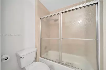 616 Briarwood Cir, Hollywood, FL 33024 - Photo 25