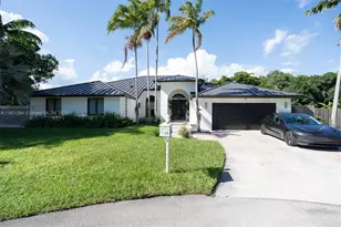 7761 SW 185th St, Cutler Bay, FL 33157 - Photo 1