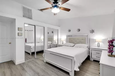 7531 W 29th Way, Hialeah, FL 33018 - Photo 11