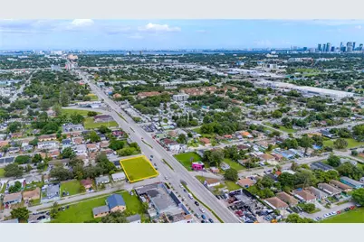 1477 NW 79th St, Miami, FL 33147 - Photo 5