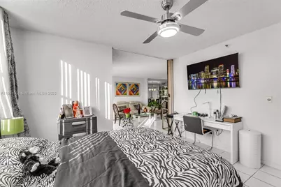 4001 Hillcrest Dr #812, Hollywood, FL 33021 - Photo 11