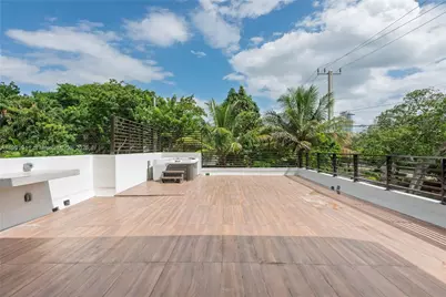 101 SW 25th Rd, Miami, FL 33129 - Photo 17