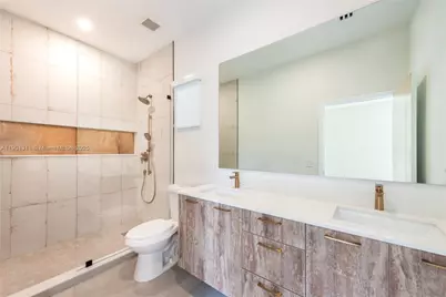 101 SW 25th Rd, Miami, FL 33129 - Photo 25