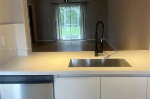 438 NE 210th Cir Terrace, Miami, FL 33179 - Photo 11