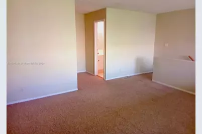 18051 NW 68th Ave #J102, Hialeah, FL 33015 - Photo 9